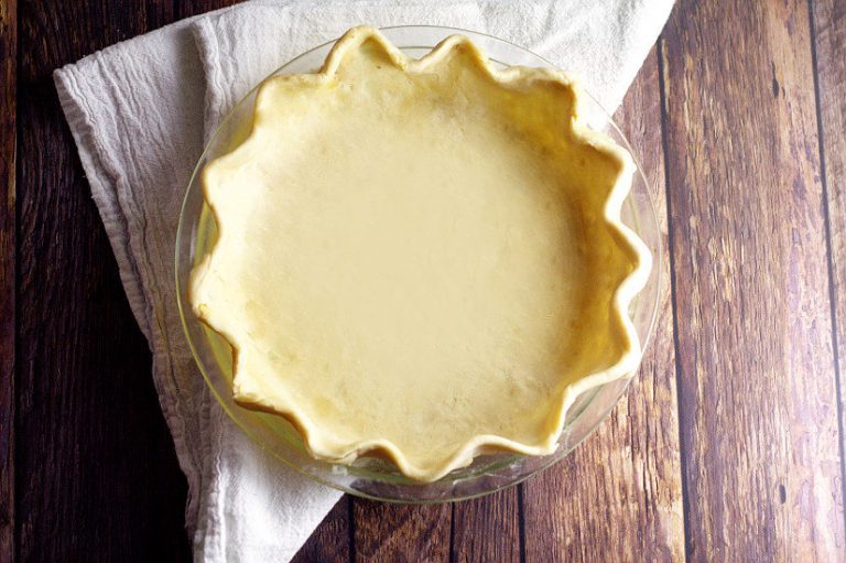 15 Pretty Ways to Finish Pie Crust Edges The Gracious Wife